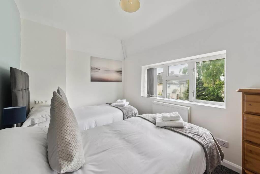 3 Bed House Up To Guests 7 In Oxford