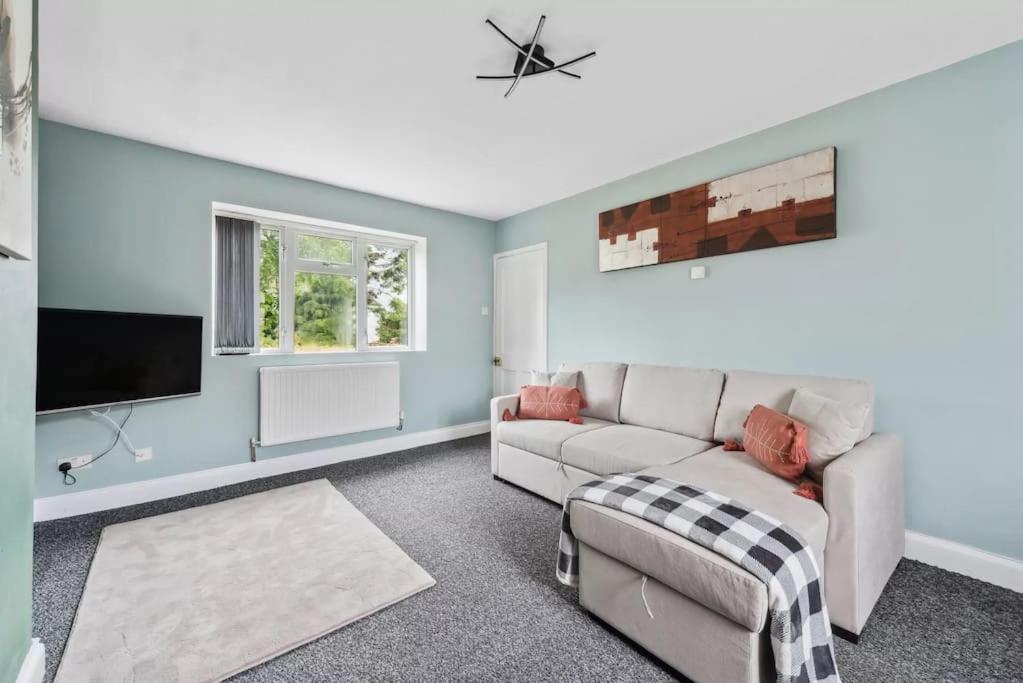 3 Bed House Up To Guests 7 In Oxford