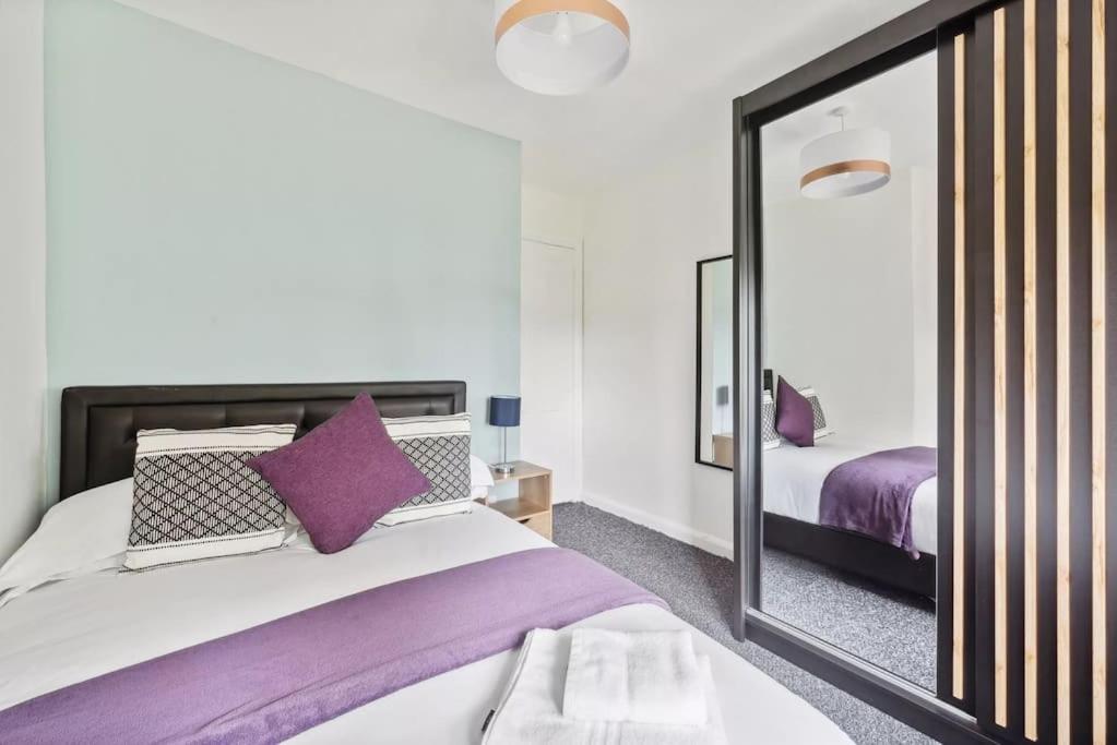 3 Bed House Up To Guests 7 In