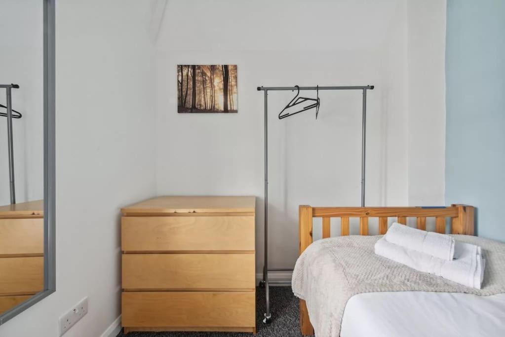 3 Bed House Up To Guests 7 In * Oxford