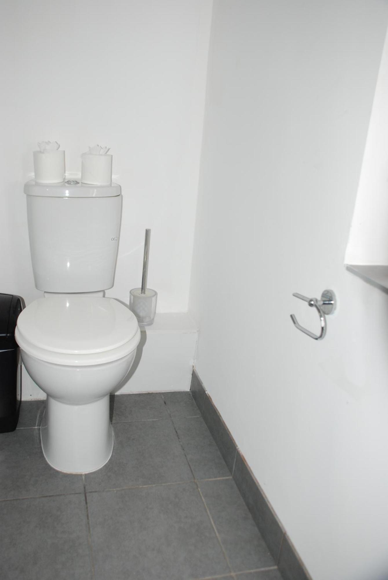 Vakantiehuis 3 Bed House Up To Guests 7 In *