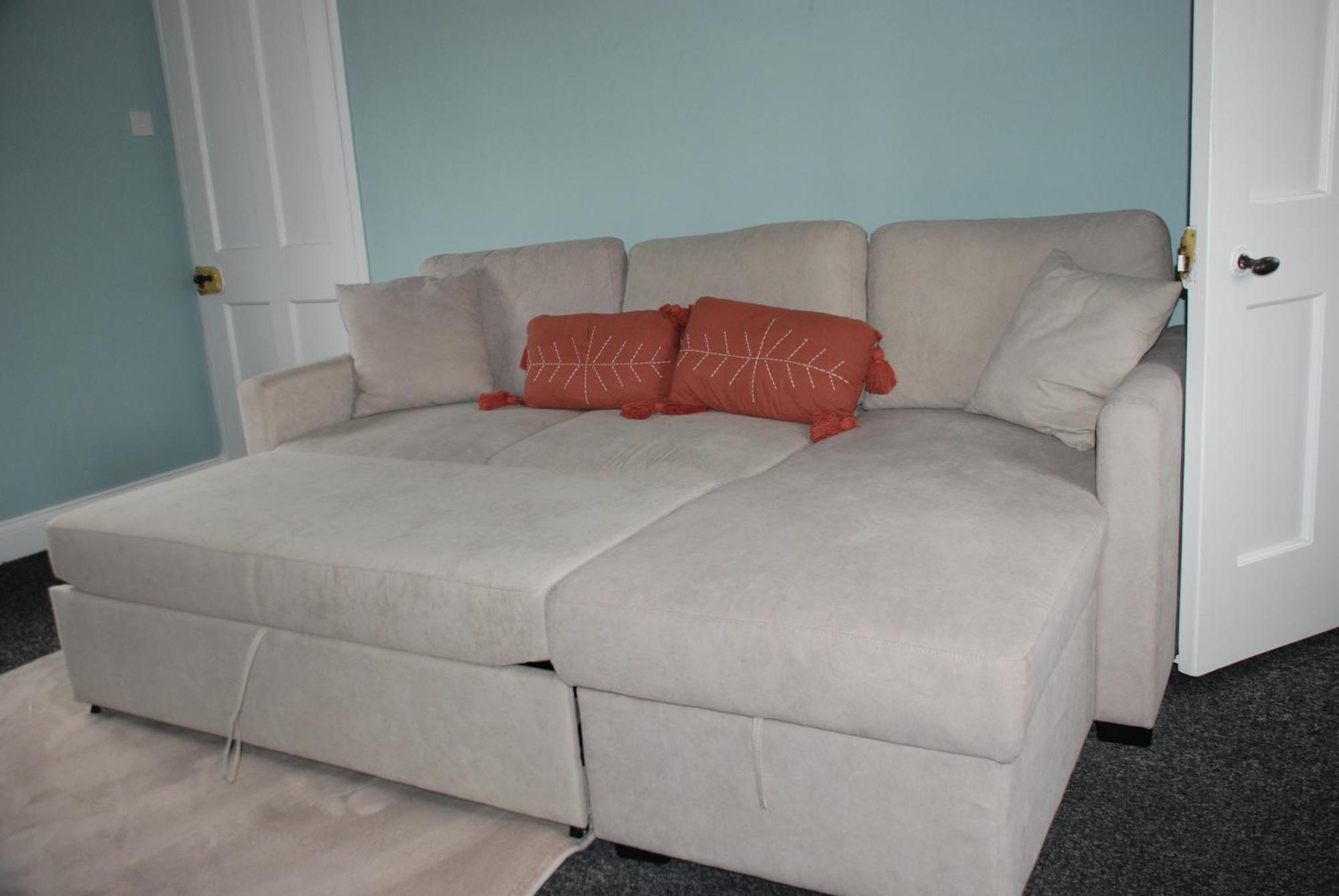 3 Bed House Up To Guests 7 In *
